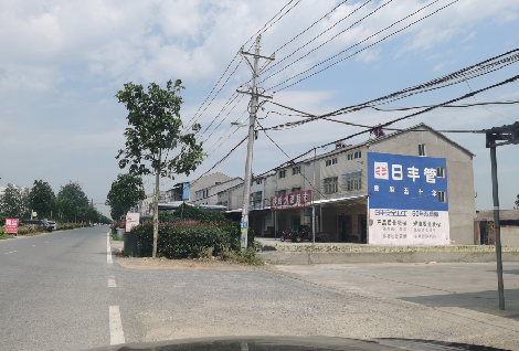 资源如何能保证墙体广告的醒目性？