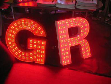 资源LED发光字常见的安装误区。